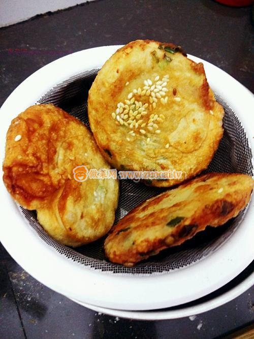 椒香葱油肉饼的做法