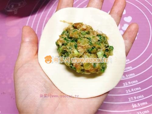 青菜猪肉煎饺的做法