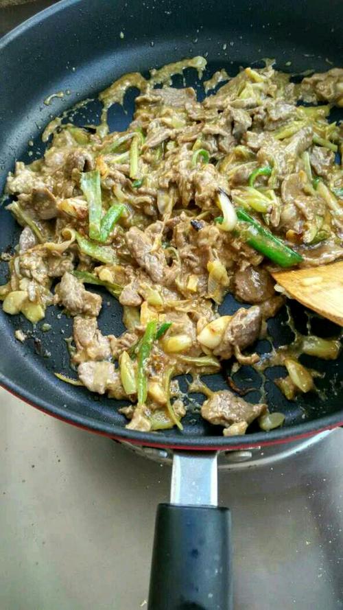 葱爆羊肉的做法
