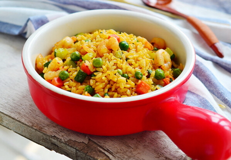 豌豆虾仁炒饭步骤12