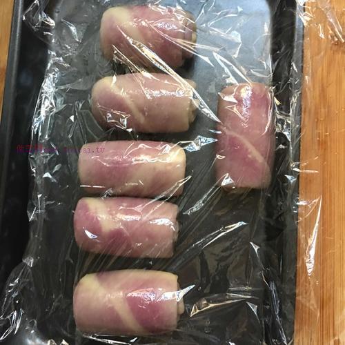 紫薯蛋黄酥的做法
