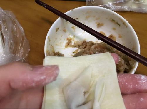 虾仁馅儿馄饨的做法