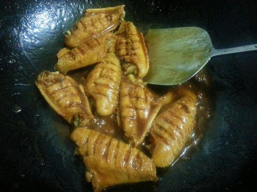 酱香鸡翅的做法