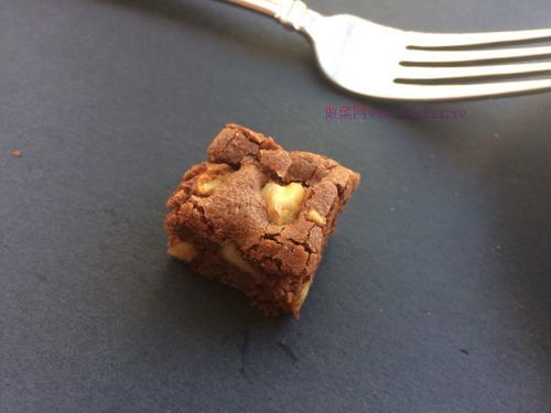 松软的巧克力布郎尼蛋糕的做法