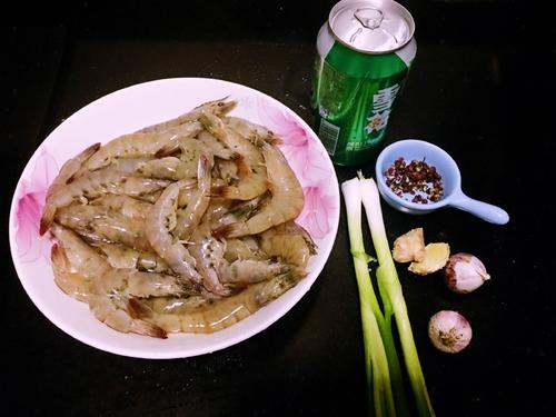 葱烧啤酒虾的做法