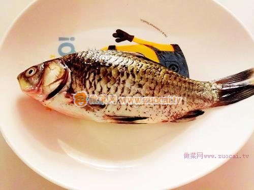 鲫鱼豆腐海鲜菇汤的做法
