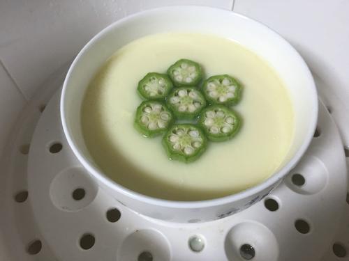 黄秋葵蒸蛋羹的做法
