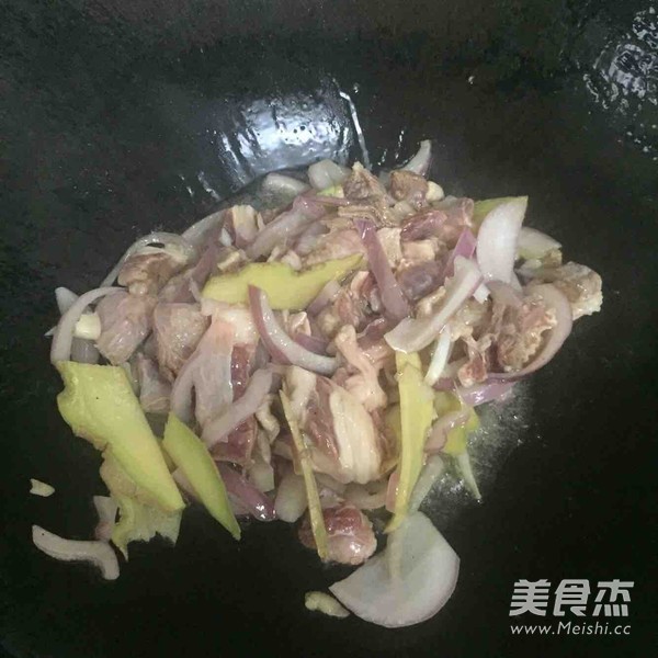 西红柿牛腩的做法