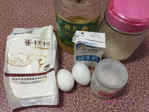 六寸戚风蛋糕的做法