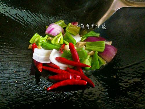 酱爆牛肉粒的做法