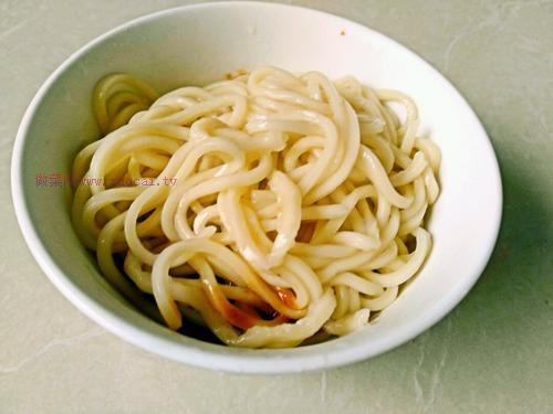 芝麻酱拌面的做法