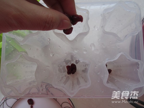 蔓越莓冰糕#宝宝七岁食谱#的做法