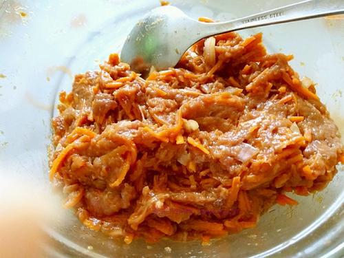 牛肉胡萝卜馅饼的做法
