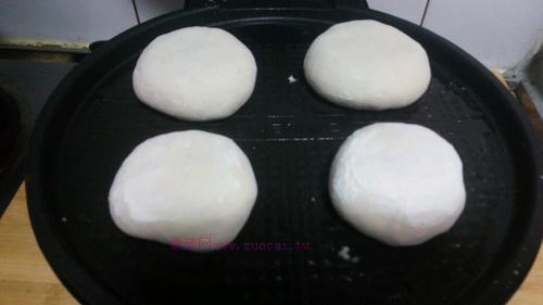 猪肉韭菜馅饼的做法