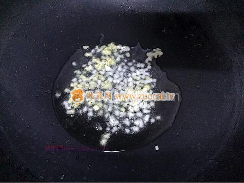 西兰花炒虾仁的做法