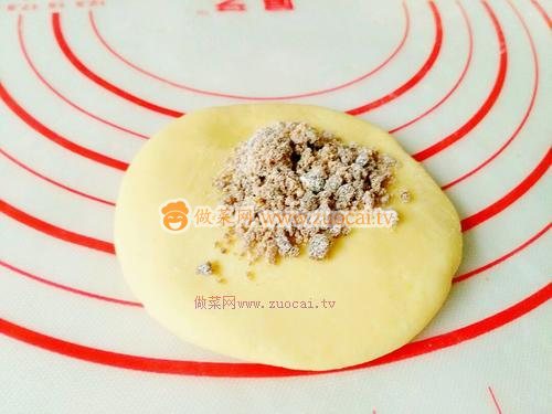  南瓜爆浆红糖烤饼的做法