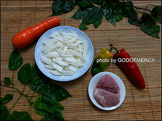舌尖上的高考:舒缓压力白菜炒肉片