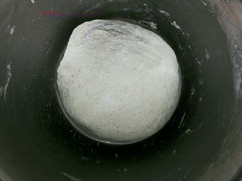 粗粮麦麸主食面包的做法