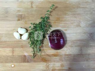 柠檬百里香烤翅的做法步骤：1