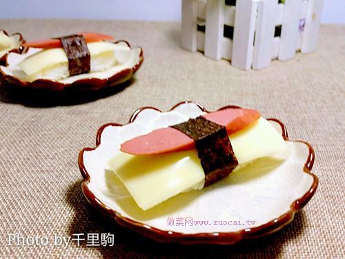 香肠芝士寿司的做法