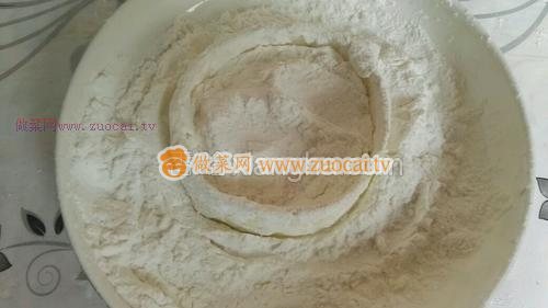香炸洋葱圈的做法