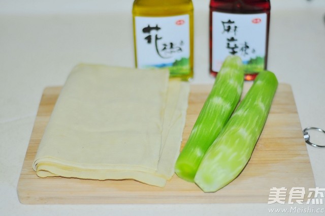 麻辣豆腐笋丝的做法