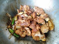 红烧羊肉的做法步骤7