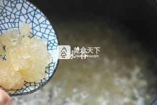 芡实薏米银耳羹的做法步骤：5