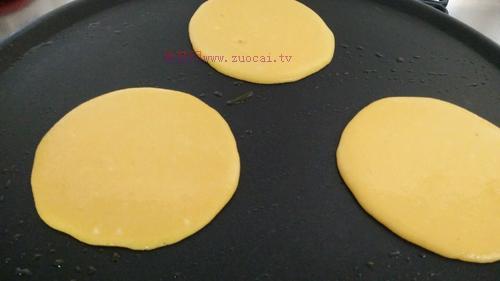 南瓜鸡蛋煎饼的做法