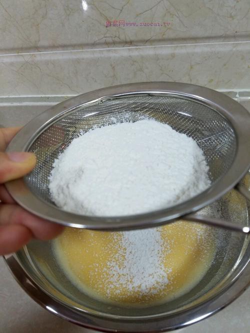 纸杯戚风蛋糕的做法