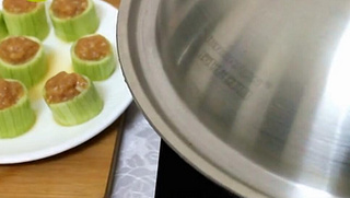 入口清甜、鲜嫩多汁--丝瓜酿肉的做法步骤：5