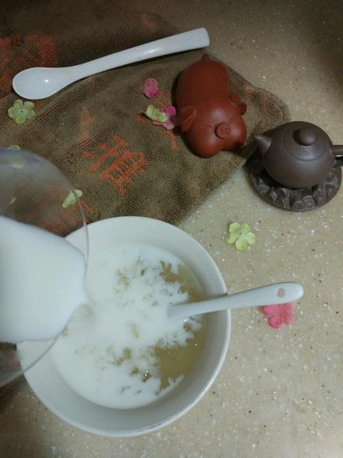 牛奶燕窝的做法