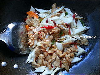 舌尖上的高考:舒缓压力白菜炒肉片