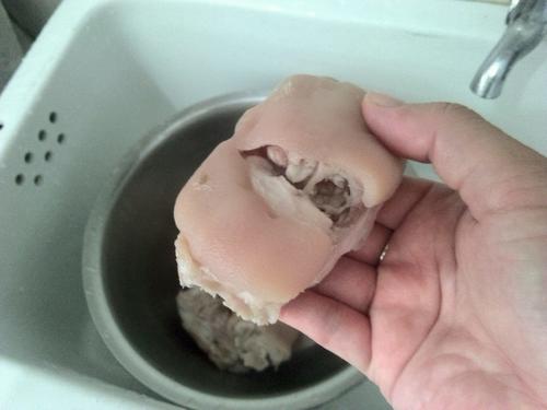 电压力锅红烧猪蹄的做法