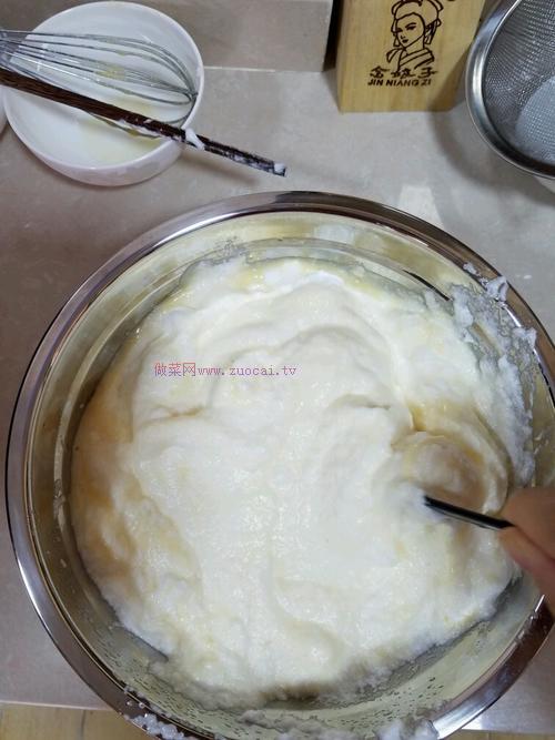 纸杯戚风蛋糕的做法