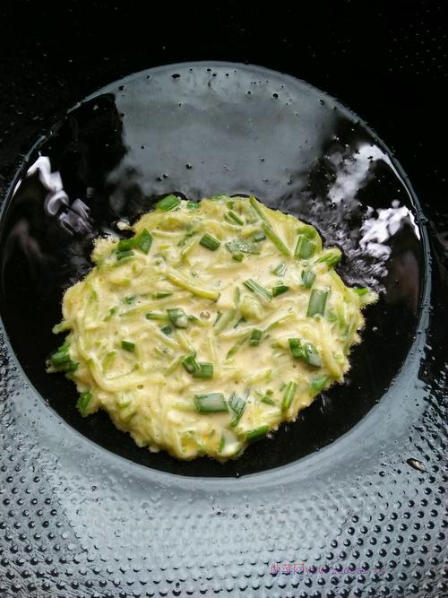 青萝卜丝鸡蛋饼的做法