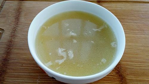 骨汤炖西兰花的做法