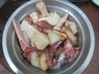 板栗炖鸭肉的做法步骤5
