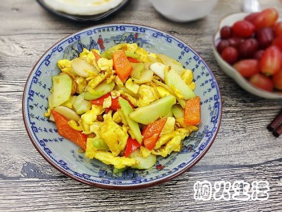 鸡蛋炒西兰花梗