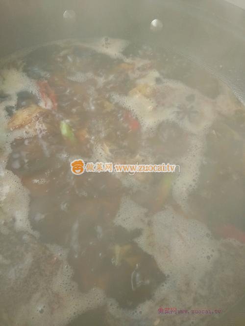 排骨炖土豆的做法