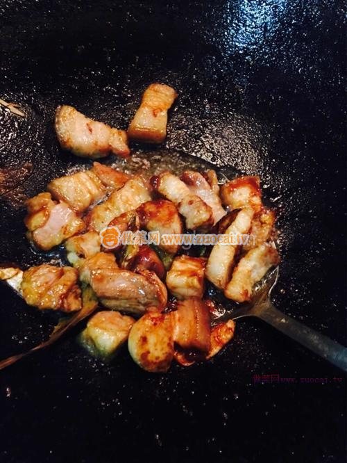 黑腐竹红烧肉的做法