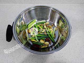 蒜烧金鲳鱼的做法步骤：7
