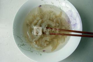 玉米虾仁的做法步骤：2
