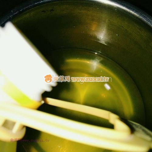 橙汁萝卜条的做法