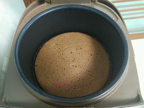 电饭煲版可可戚风蛋糕的做法