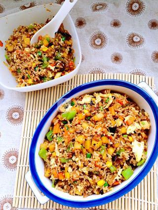 香菇土豆什锦蛋炒饭的做法步骤：22