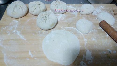 猪肉韭菜馅饼的做法