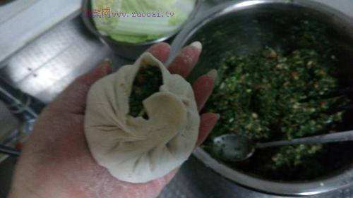 猪肉韭菜馅饼的做法