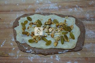 核桃麻糍夹心软欧的做法步骤：8