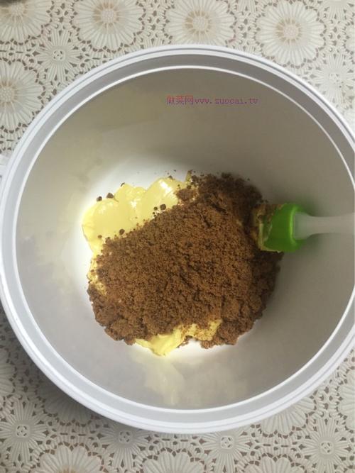 红糖枣泥磅蛋糕的做法